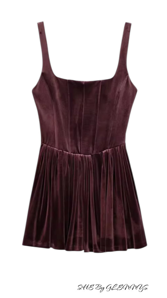 BURGUNDY COCKTAIL DRESS