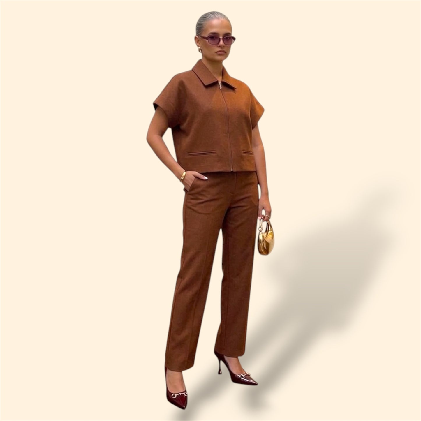 TERRACOTTA- COLORED SET