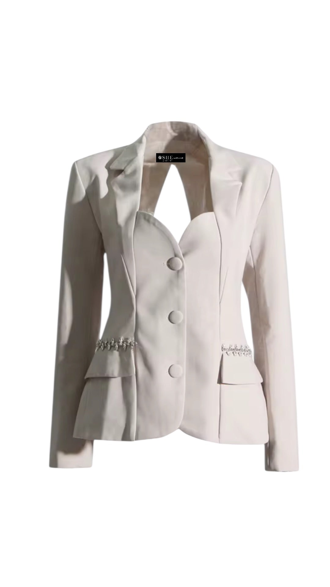 BLAZER NECKLINE