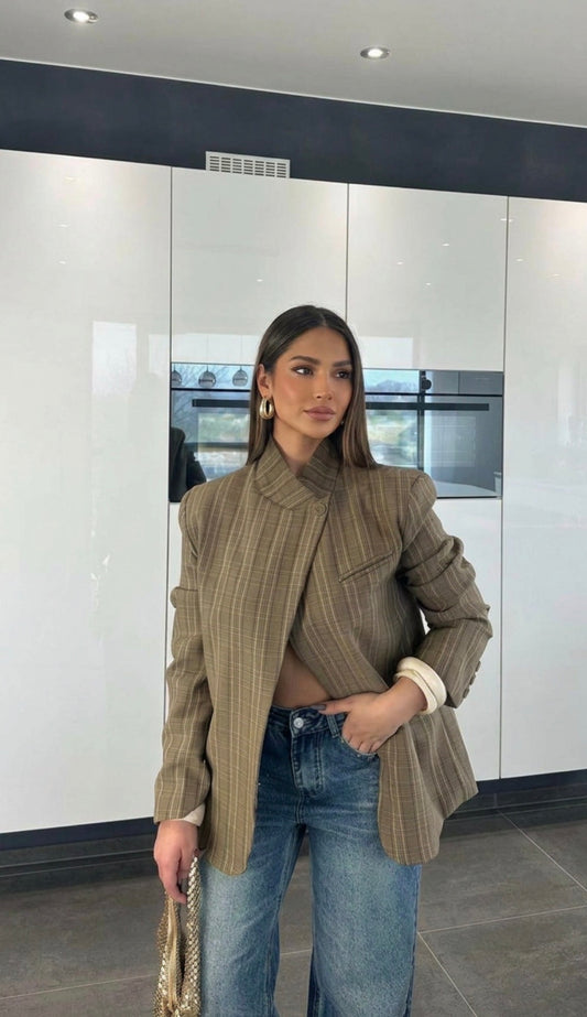 kENYI ASYMMETRICAL BLAZER